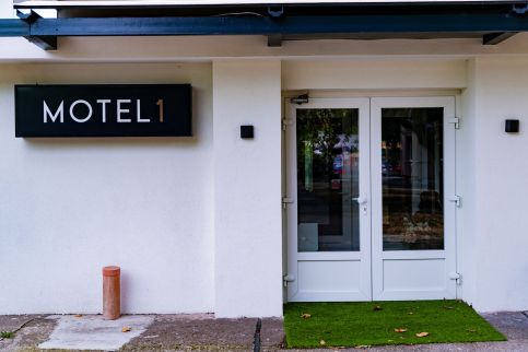 Motel 116