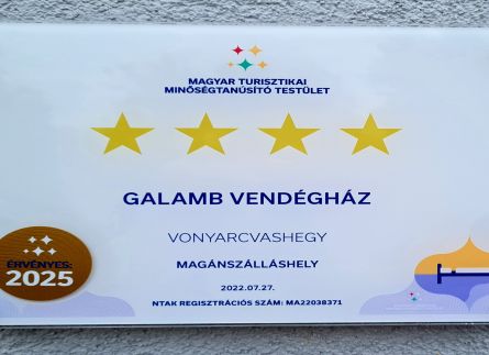 Galamb Vendégház****7