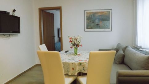 Clara Apartman1