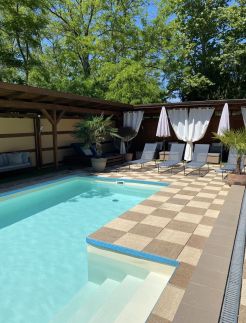 Garden Villa Zsóry****15