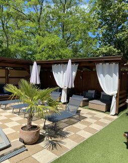 Garden Villa Zsóry****19