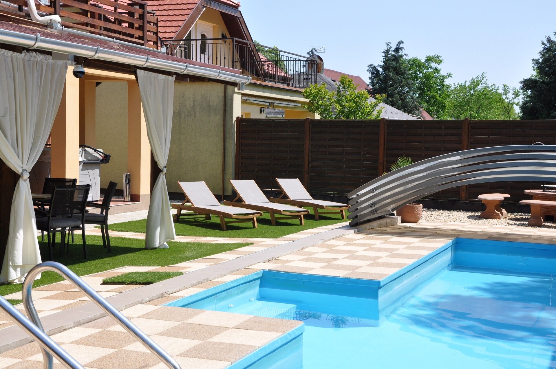 Garden Villa Zsóry**** – Mezőkövesd