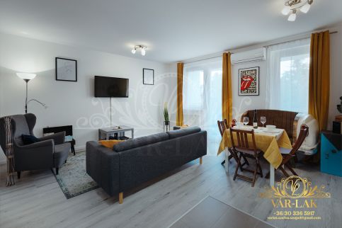 VÁR-LAK Apartman2