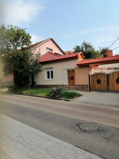 Várfal Apartman II.16