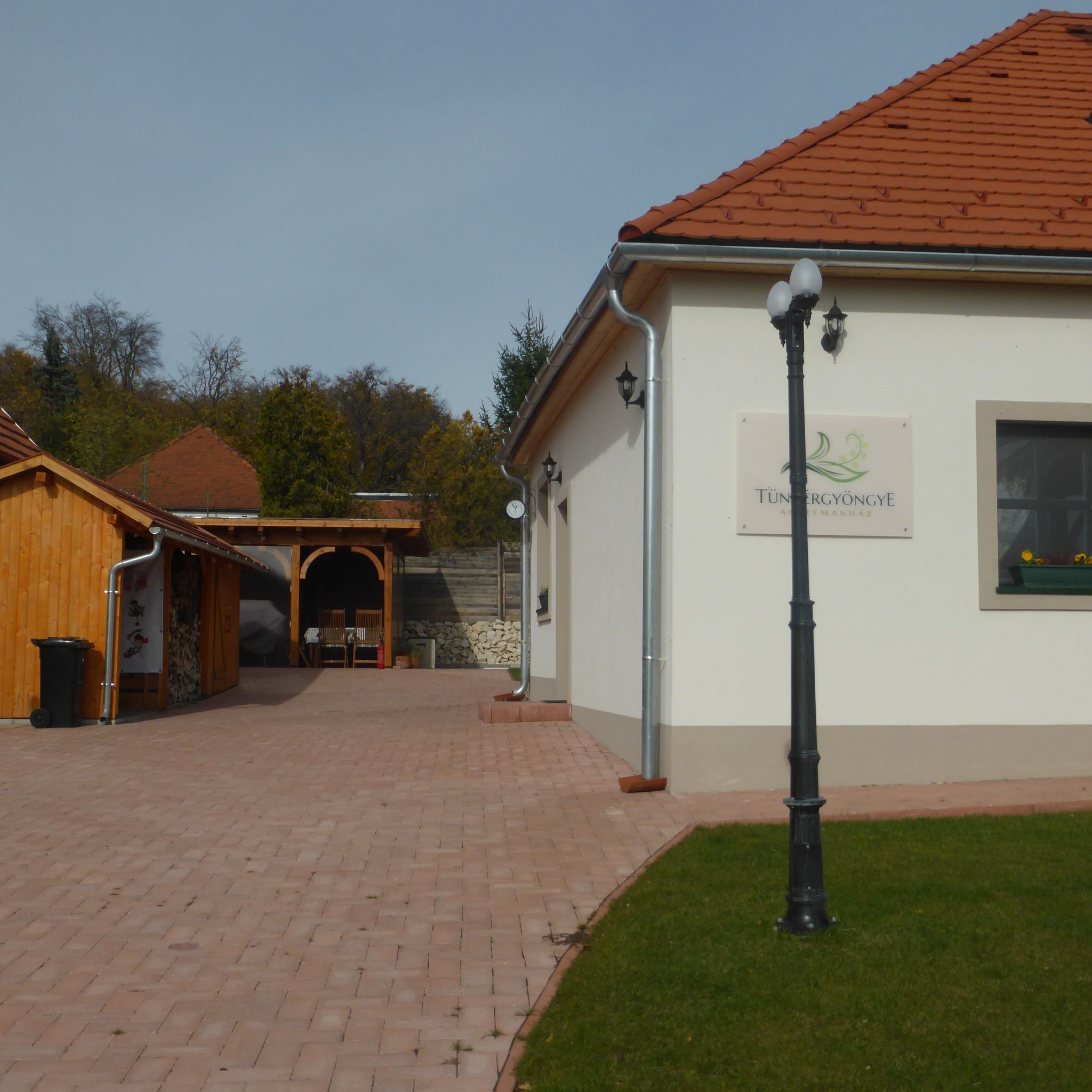 Tündérgyöngye Apartmanház – Zirc fotó 2