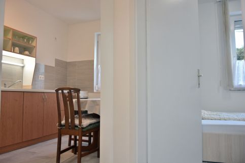 Csenár Apartman IV24