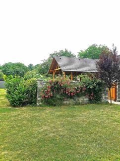 CsakTi Vendégház*****25