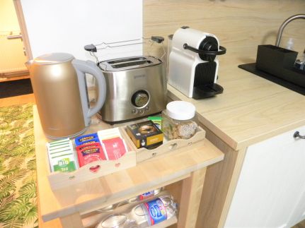 TomJohn Apartman24