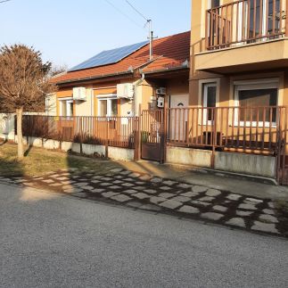 Kissflóra 2 Apartman1