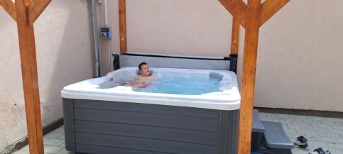 Andi Apartmanház54