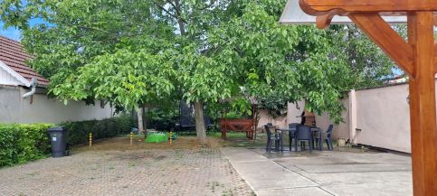 Andi Apartmanház79
