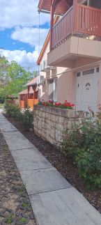 Andi Apartmanház35