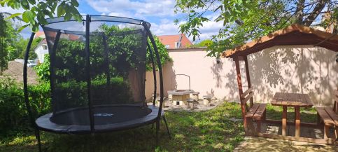 Andi Apartmanház38