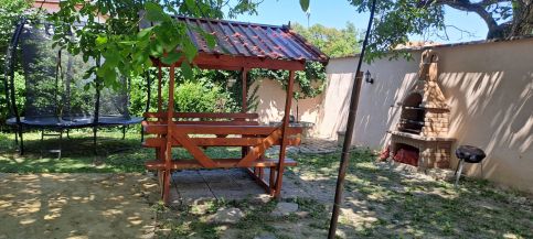 Andi Apartmanház56