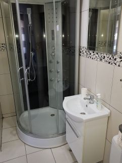 Rezeda Apartman Gárdony1