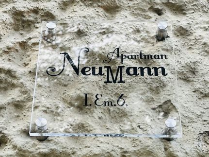 Neumann Apartman21