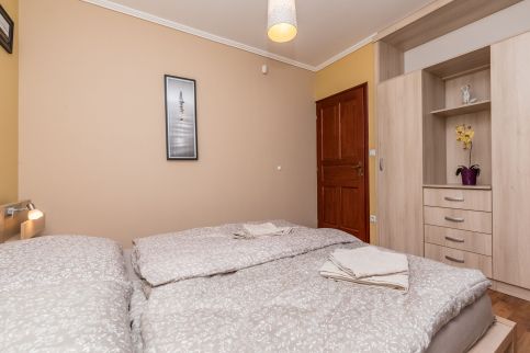 Lelle-Lídó Zsuzsanna Apartman8