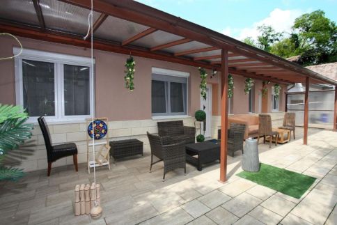 Hangjegy Apartman