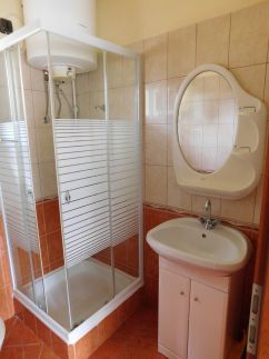 Balatonpart-lak Apartman Balatonfenyves5