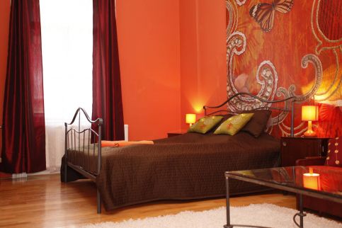 Chic Downtown Apartment Budapest2