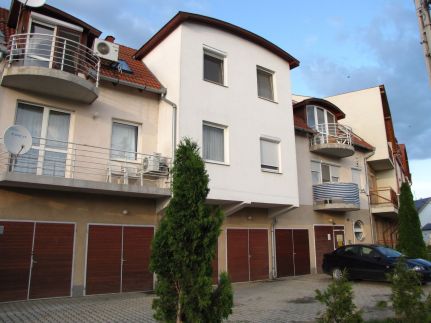 Adri Kölcsey Apartman
