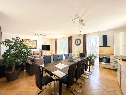 Aranyeső Apartmanházak No.137