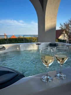 Aranyeső Apartmanházak No.165