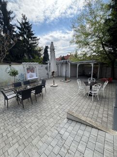 Villa Rose Garden Panzió16