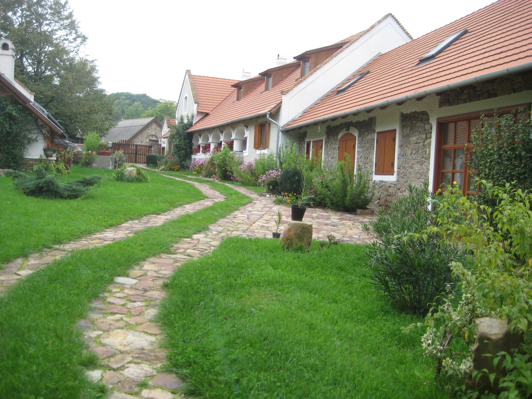 Hársfa Apartmanház – Salföld