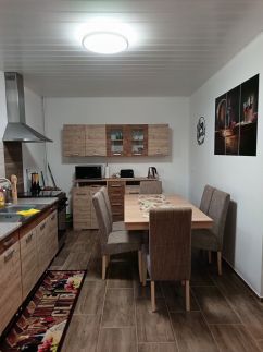 Mackó Apartman13