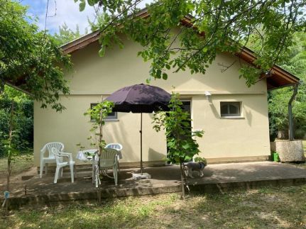 Töreki Cottage9
