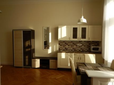 All In Apartman Budapest6