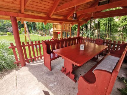 Family Garden Apartman2