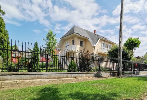 Family Garden Apartman6