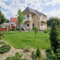 Family Garden Apartman