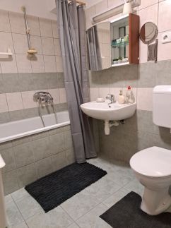 Rózsa Apartman13