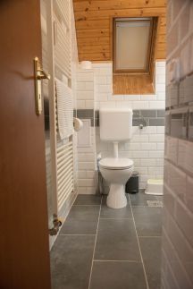 Chestnut Hill Apartman23