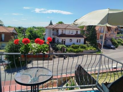 Chestnut Hill Apartman24