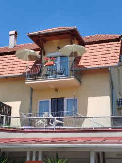 Chestnut Hill Apartman25