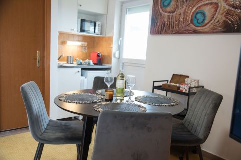 Chestnut Hill Apartman13