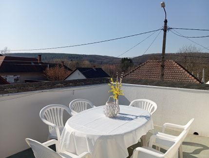 Luxor Apartmanház16