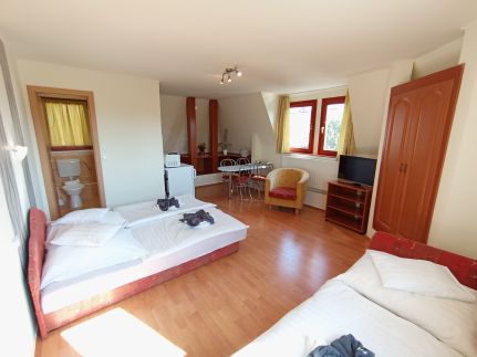 Luxor Apartmanház21