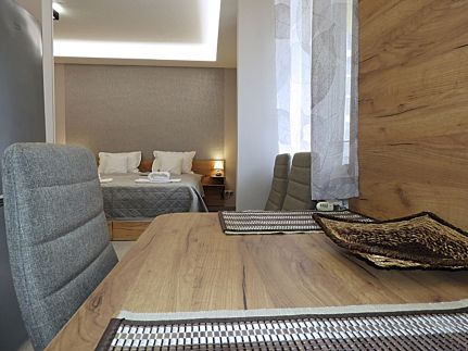 Alison Blu Apartman ****13