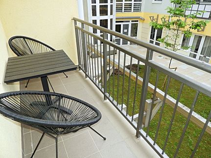 Alison Blu Apartman ****25