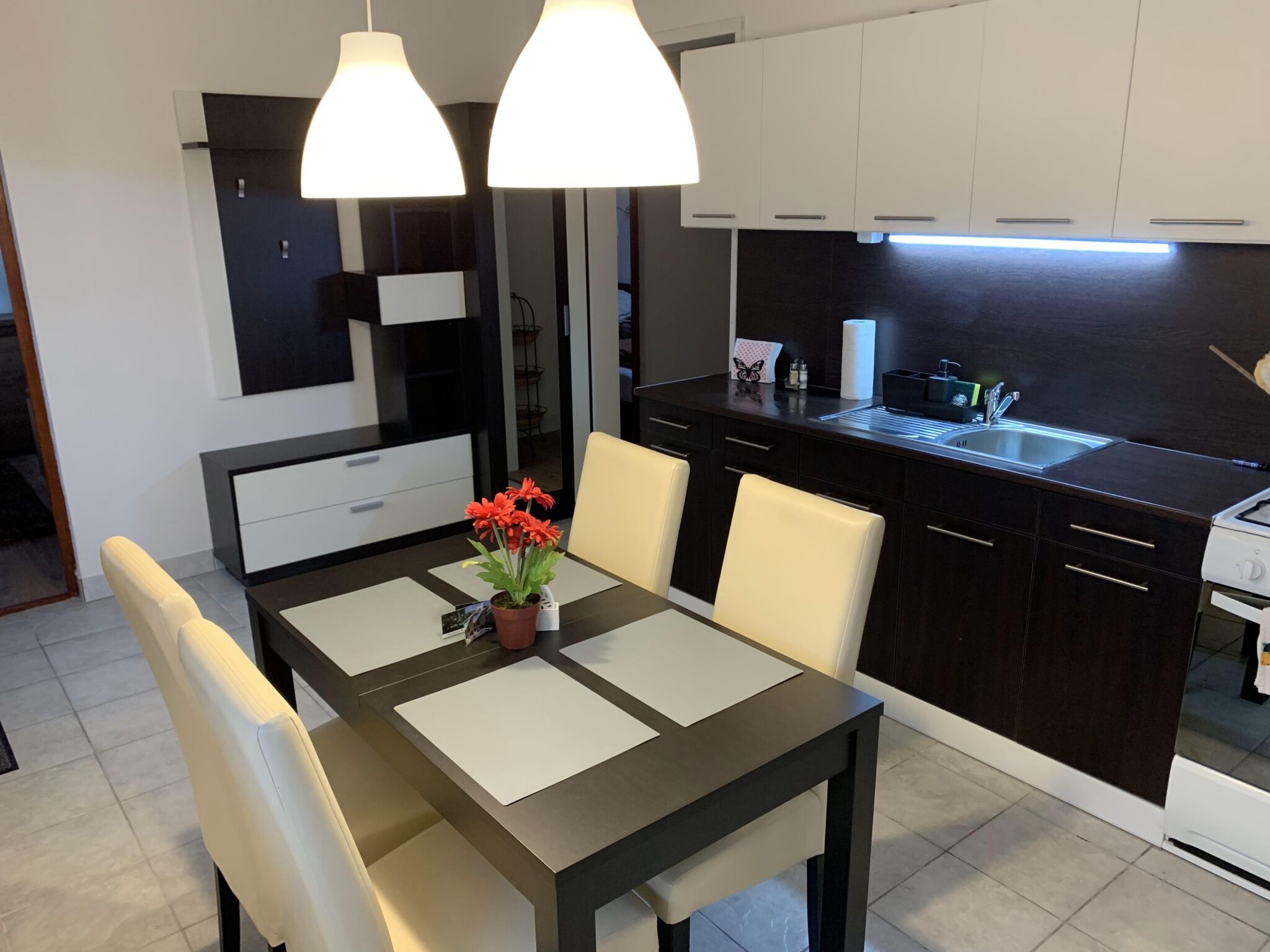 Várlak Apartman – Dinnyés fotó 1