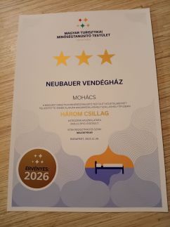 Neubauer Vendégház***3