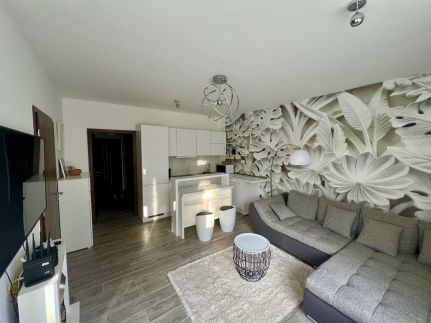 Vörösmarty Deluxe Balaton1