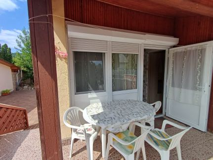 DenFi Vendégház10