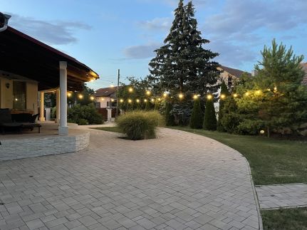 Battonya House11