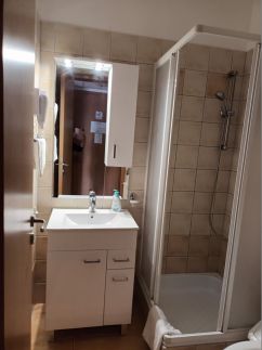 Fruzsina Gold Apartman7